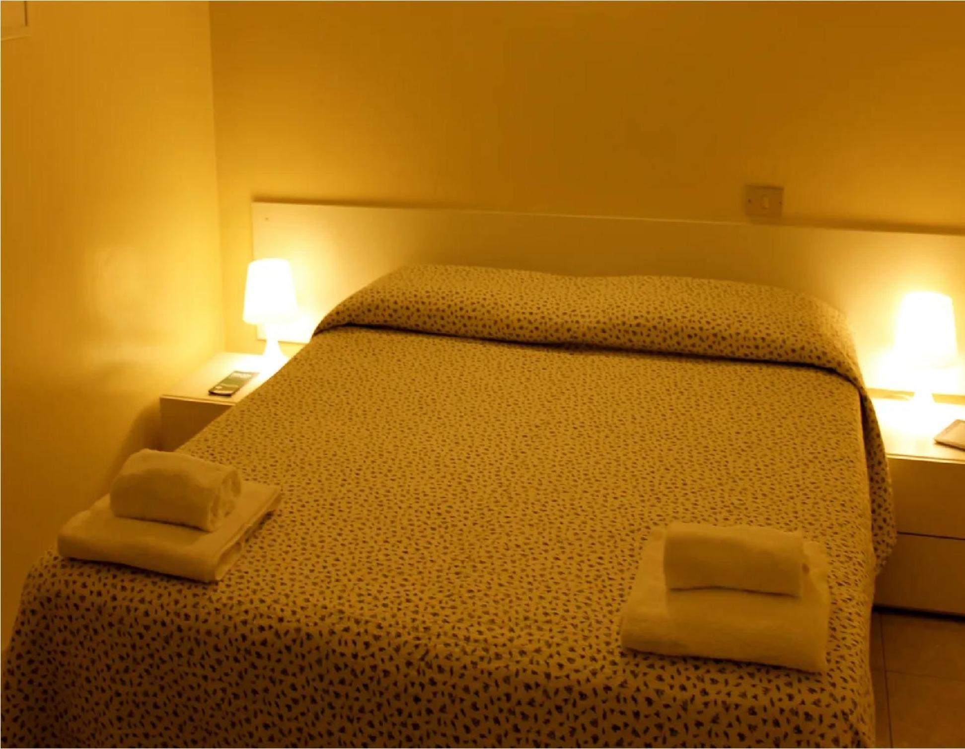 Apartament Affitti Only Sleep Bagno Privato Parma Zewnętrze zdjęcie